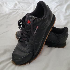 Reebok classic black leather